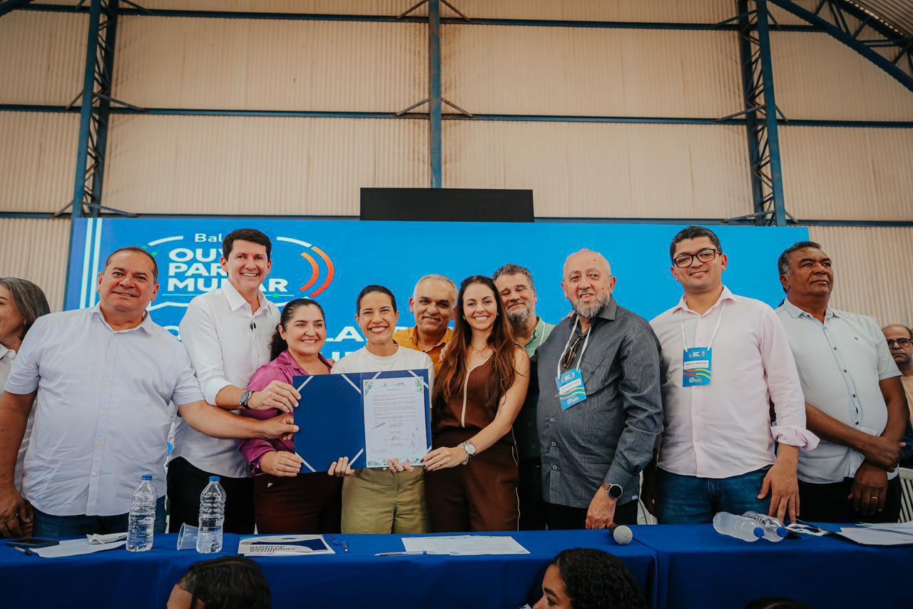 Raquel Lyra e Catharina Garziera assinam autorização para aquisição e instalação da Estação de Tratamento de Água em Lagoa Grande e Izacolândia