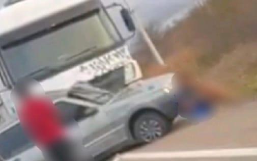 Acidente envolvendo caminhão e carro é registrado na zona rural de Petrolina-PE