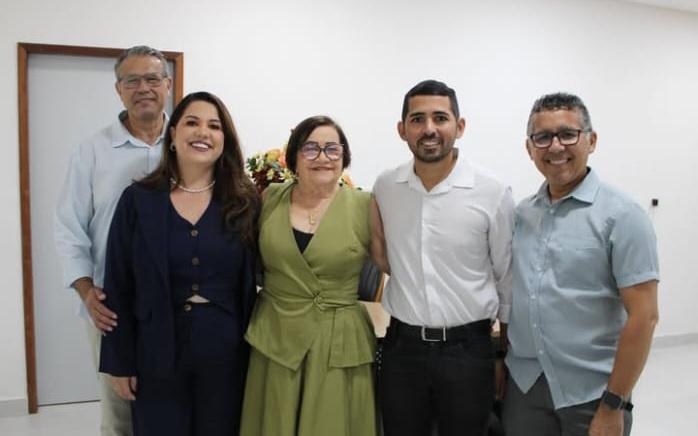 Vereador Mantena participa da reinauguração do Cartório de Lagoa Grande-PE e parabeniza a Tabeliã Ivete pelos 40 anos de dedicação à população