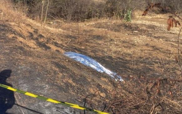 Corpo de mulher é encontrado com marcas de violência às margens da BR-232, no Sertão de Pernambuco