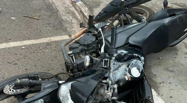 Duas adolescentes ficam feridas e outra morre após sofrerem acidente de moto em Santa Filomena-PE