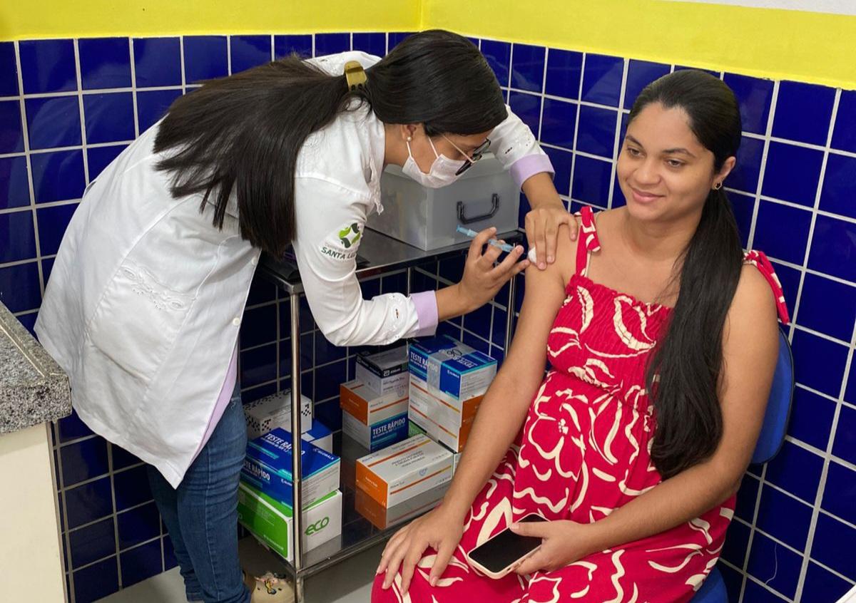 Secretaria de Saúde de Lagoa Grande-PE inicia vacinação de mulheres com 28 semanas de gestação