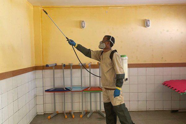 Prefeitura de Lagoa Grande-PE realiza dedetização e prepara Escolas Municipais para volta às aulas