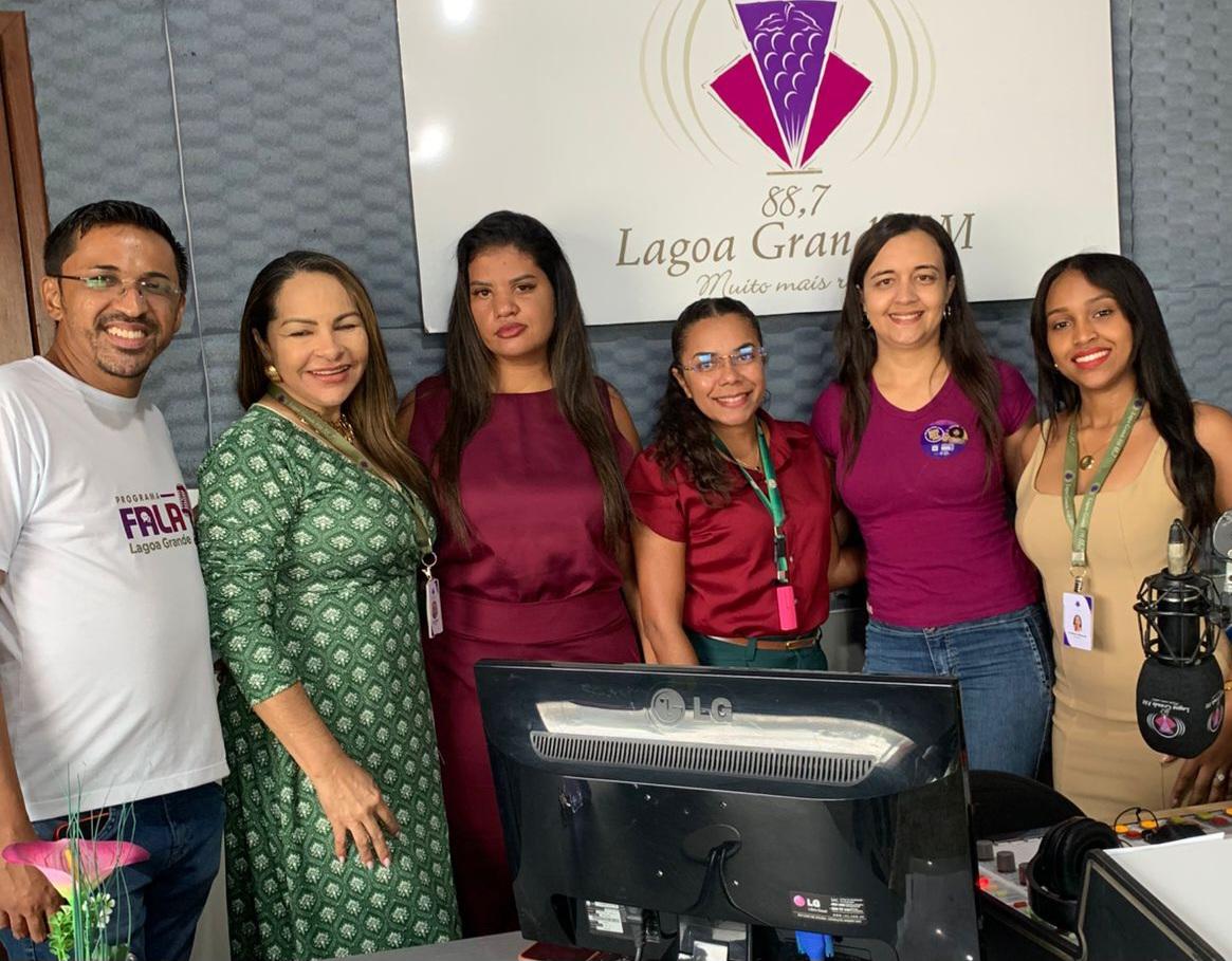 Durante entrevista com as equipes da Assistência Social e Casa da Mulher Municipal, o Fala Lagoa Grande aborda o tema 