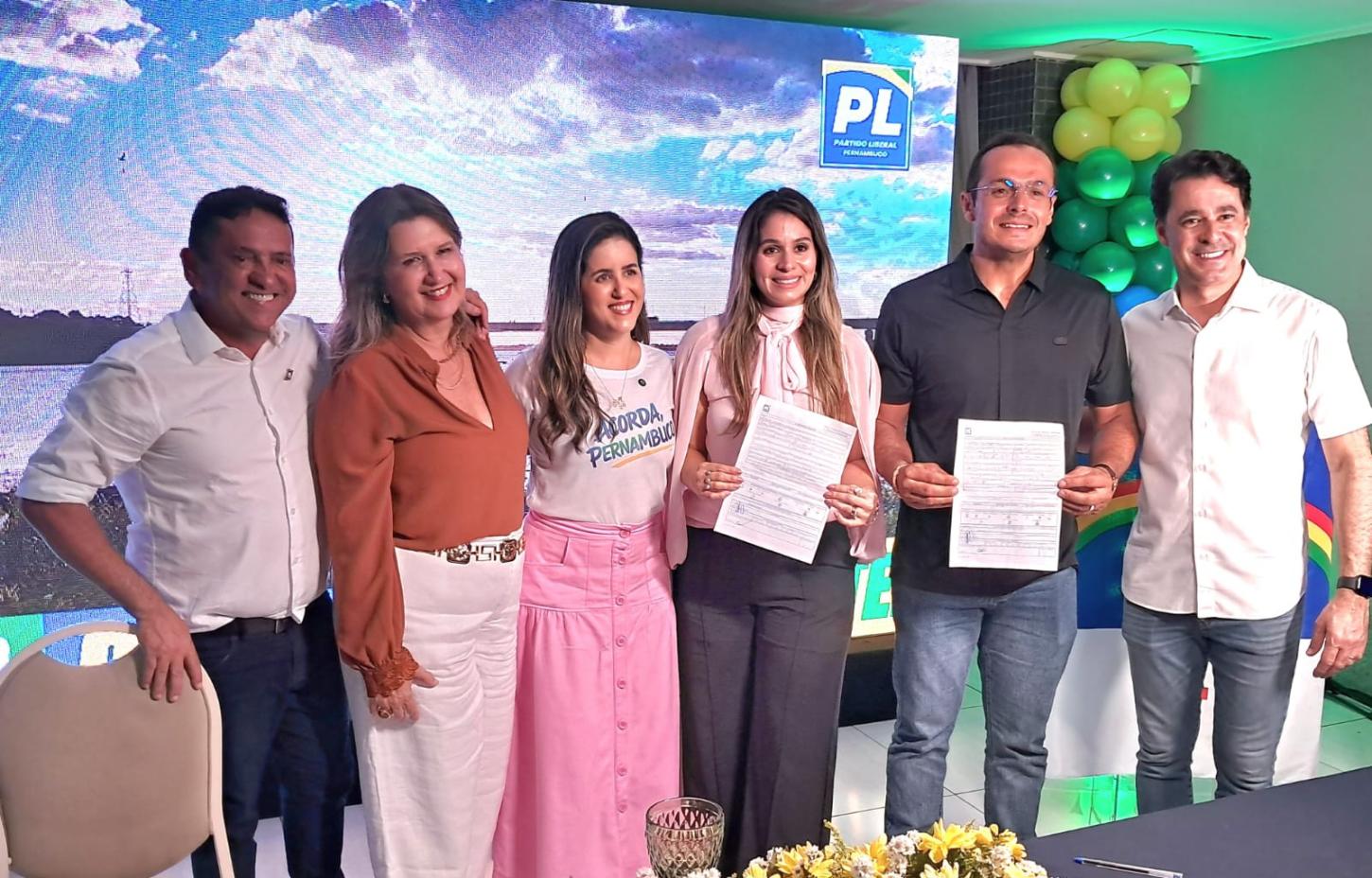 Em lançamento das pré-candidaturas de Carlos Britto e Lara Cavalcanti, Anderson Ferreira reforça o compromisso do PL com Petrolina-PE