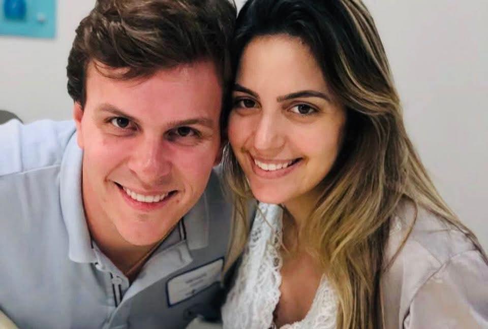 Ex-prefeito de Petrolina-PE, Miguel Coelho lamenta a perda do seu filho no sétimo mês de gestação