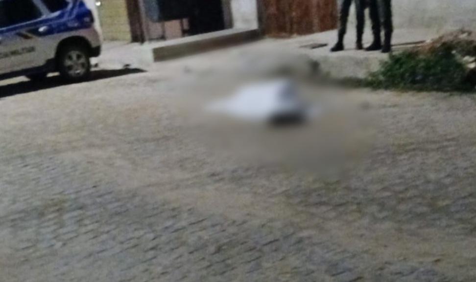 Homem é assassinado no bairro Vale do Grande Rio, em Petrolina-PE
