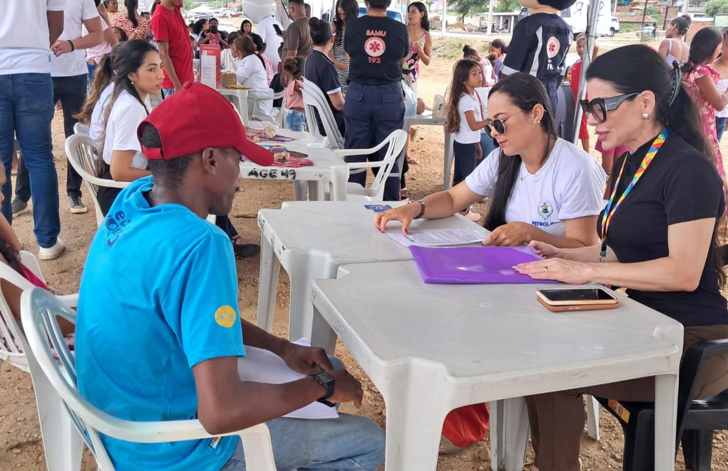 Com força máxima, Prefeitura de Petrolina-PE reforça o compromisso com o povo e entrega montante de ações na Vila São Joaquim, em Izacolândia