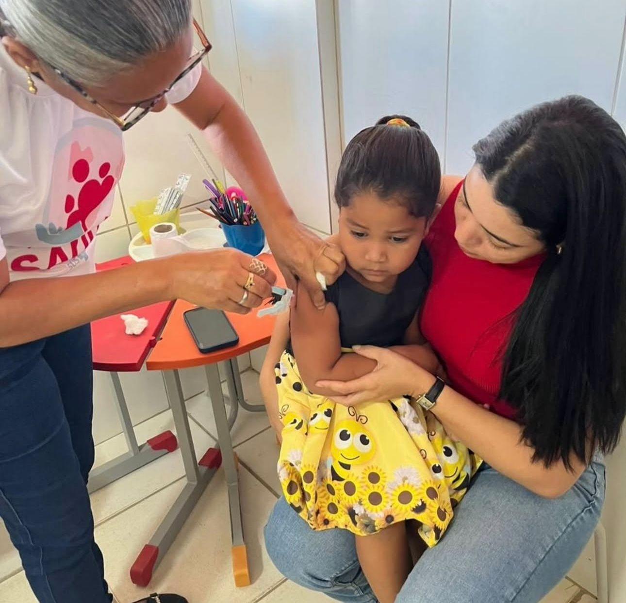 Dia D: Campanha de Vacinação no combate à influenza será realizada nas UBSs de Lagoa Grande-PE, neste sábado (28); VEJA O CRONOGRAMA