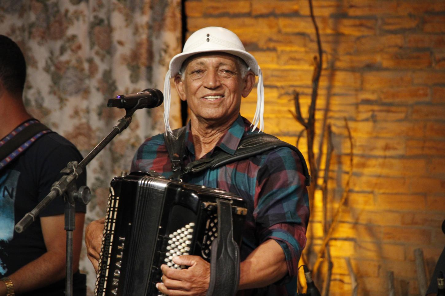 Sérgio do Forró - o sanfoneiro do povão e outras atrações comandarão o 