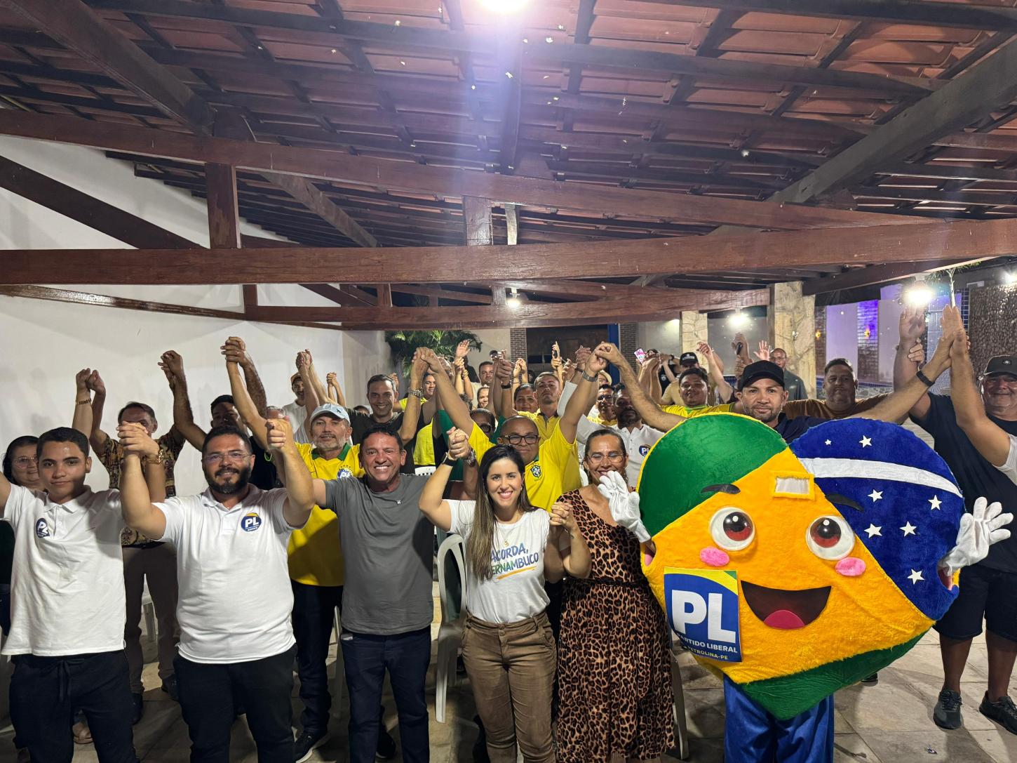Carlos Britto e Lara Cavalcanti lideram momento histórico da abertura do primeiro diretório do PL de Bodocó-PE