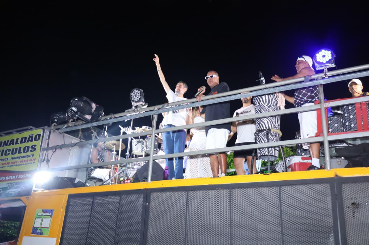 Com multidão nas ruas e fortalecimento da economia local, Casa Nova Folia, criado pela gestão Anisio Viana foi um sucesso