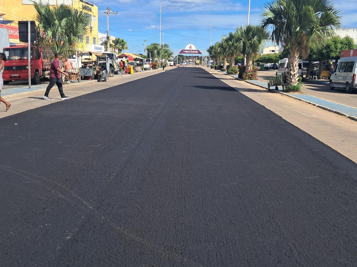 ATENÇÃO! Obra de recapeamento da BR-428, na Avenida Nilo Coelho, em Lagoa Grande-PE muda rota de veículos