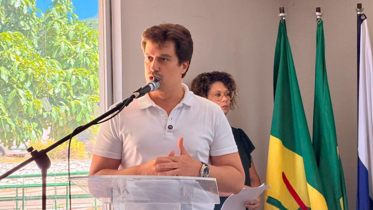 Deputado federal Lucas Ramos entrega laboratório, estufa e kits de irrigação para fortalecer agricultura familiar em Pernambuco