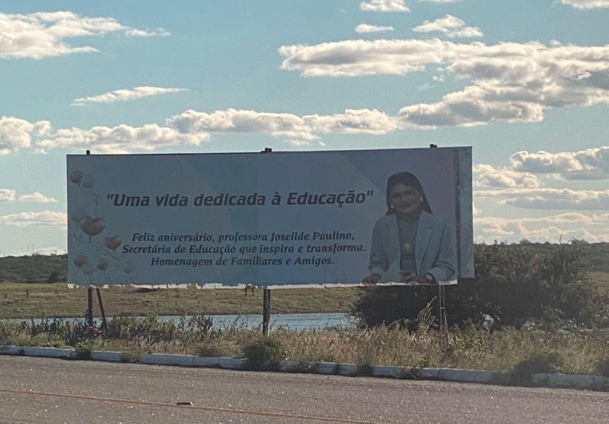 Homenagem emociona e reconhece trajetória da professora Joseilde Paulino em Lagoa Grande-PE