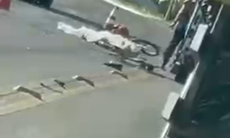 Ciclista perde a vida ao ser atingido por carro na Avenida Clementino Coelho, em Petrolina-PE