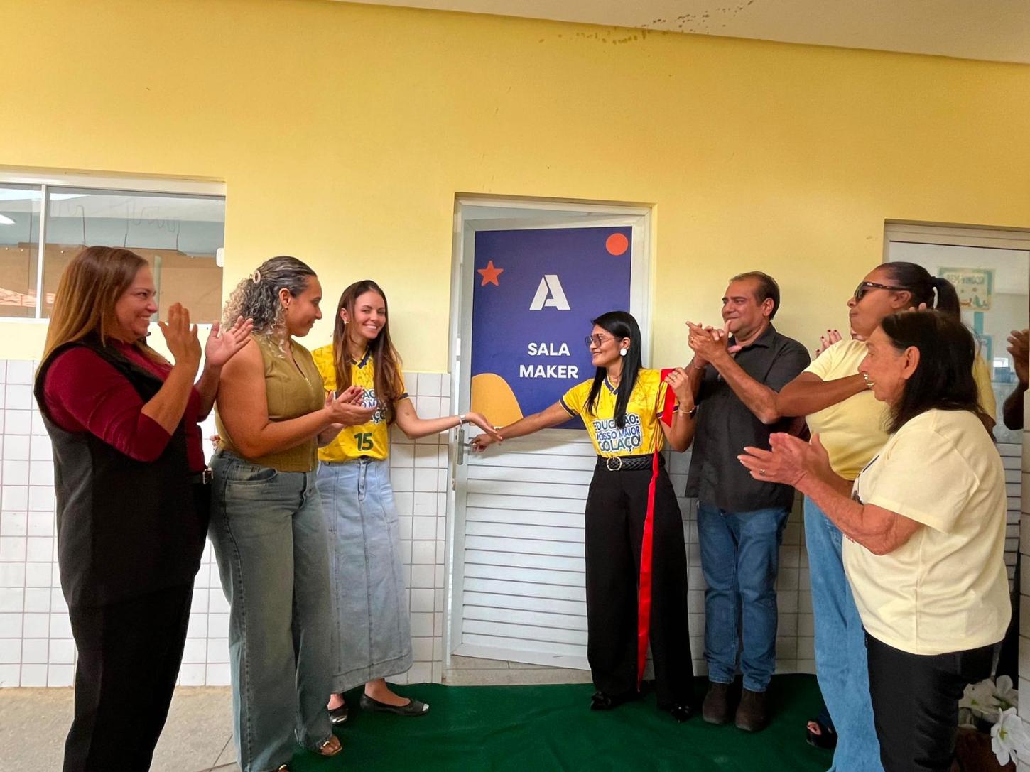 Lagoa Grande-PE chega aos 31 anos com Catharina Garziera e Joseilde Paulino entregando Laboratório Maker para alunos da Rede Pública, avançando cada vez mais no Ensino