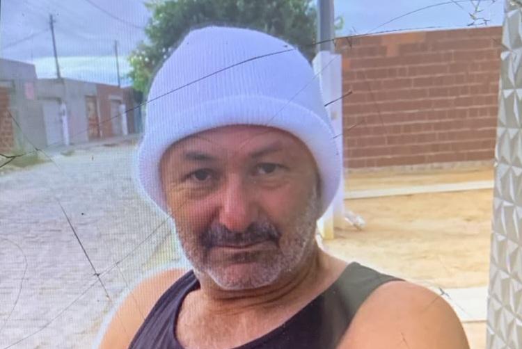 Em Petrolina-PE, homem é morto a tiros na frente de sua residência enquanto comemorava o aniversário