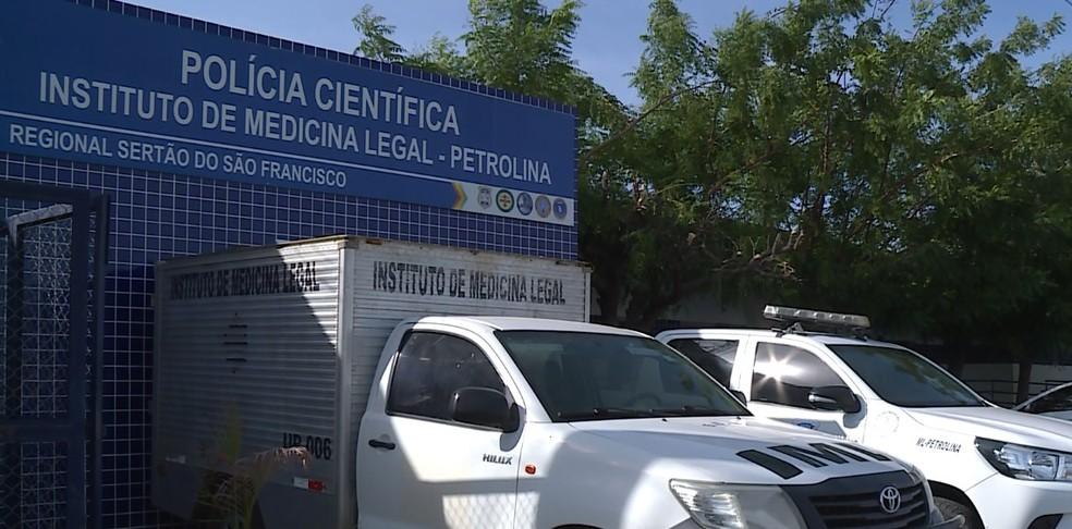 Homem é encontrado morto dentro de residência no bairro Pedra Linda, em Petrolina-PE