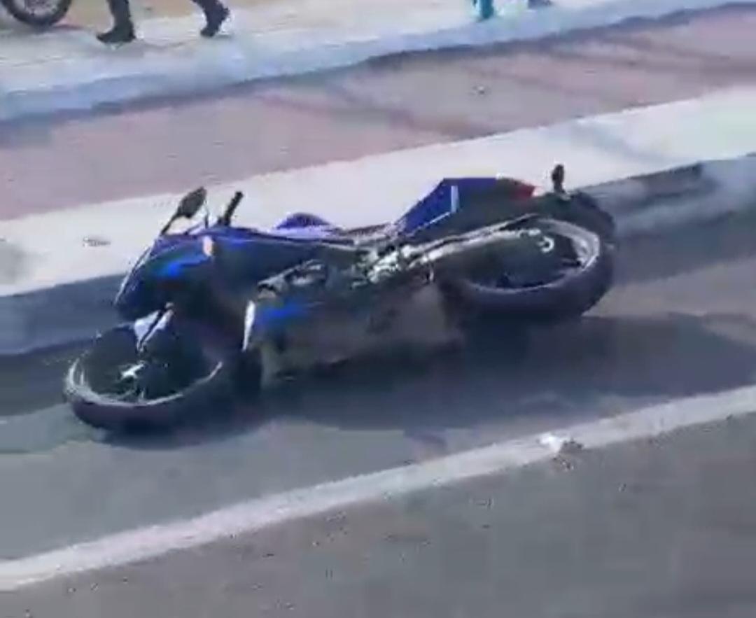 Acidente de trânsito na Avenida Transnordestina, em Petrolina-PE deixa jovem ferido