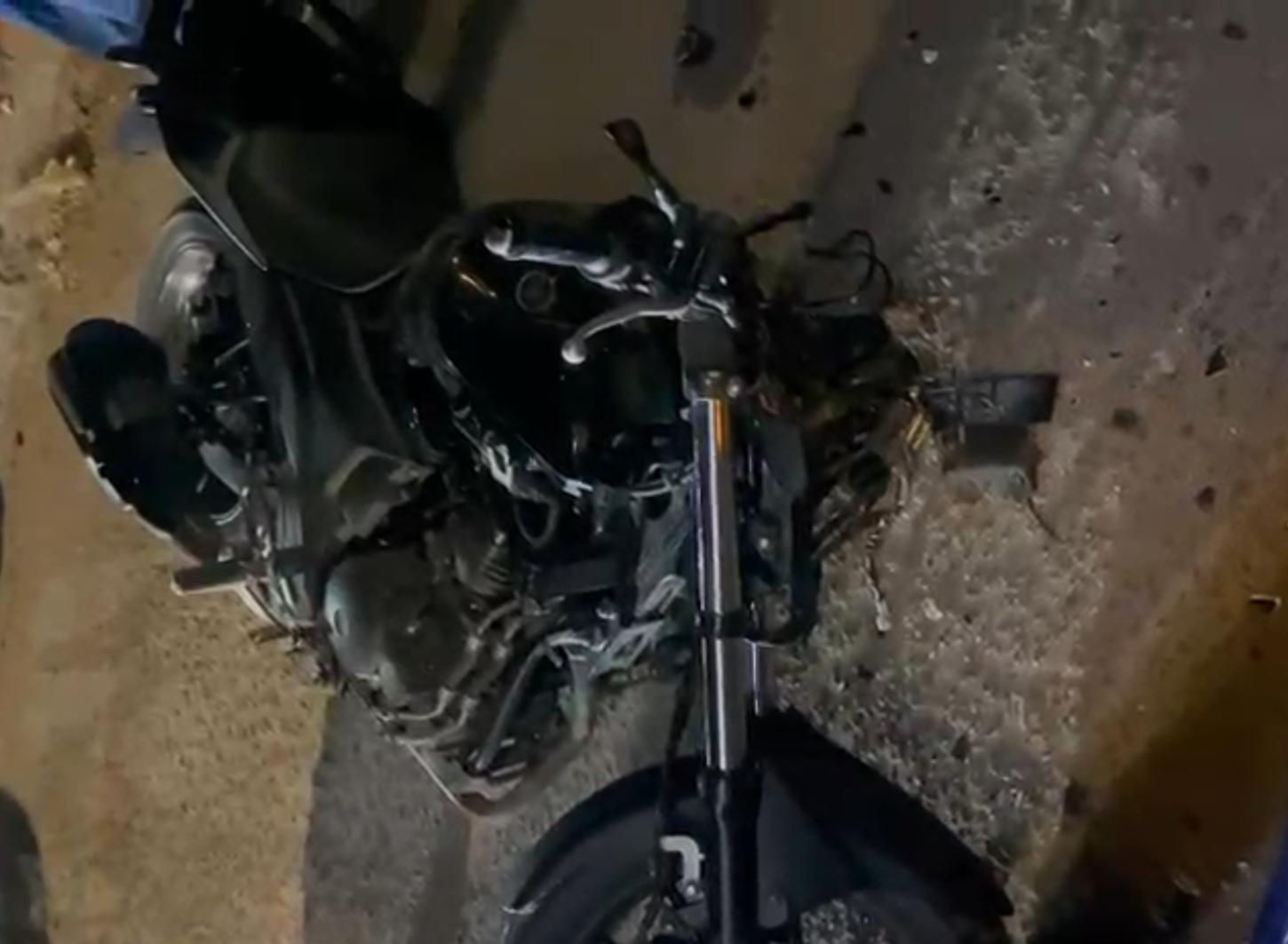 Acidente envolvendo motocicleta e ônibus é registrado no bairro João de Deus, em Petrolina-PE