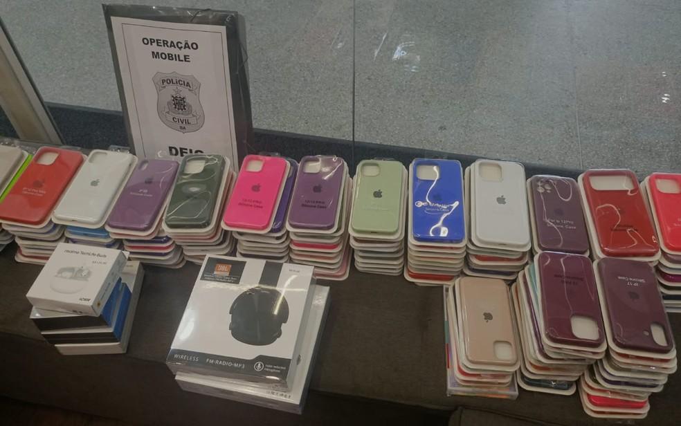 Operação Integrada: Polícia Civil apreende celulares e mais de mil acessórios falsificados na Bahia