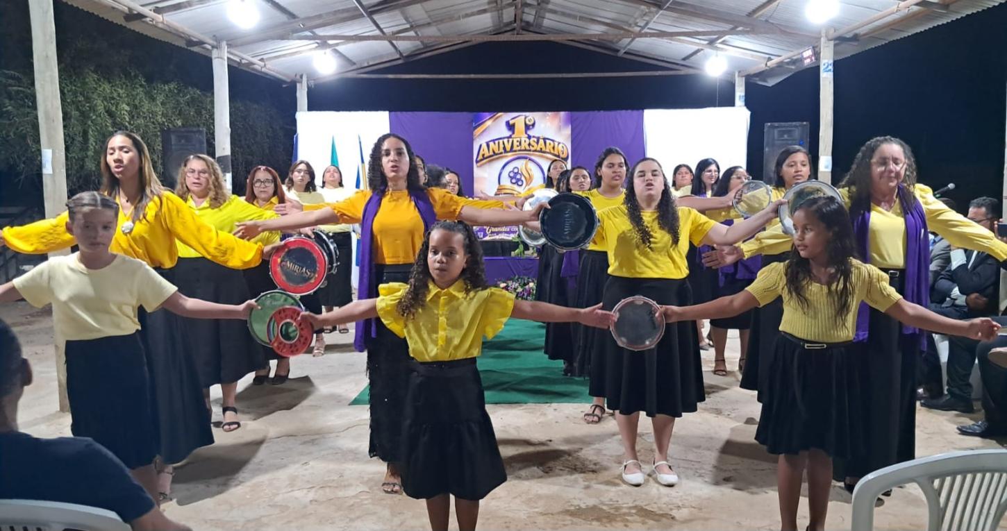Noite de louvor e adoração a Deus marca o 1⁰ aniversário da Igreja Evangélica A Videira Verdadeira de Lagoa Grande-PE