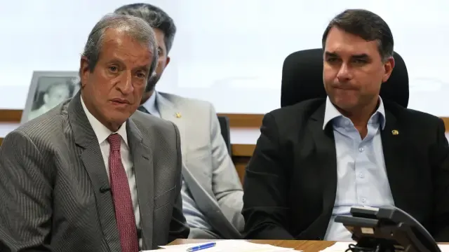 PL - partido de Flávio Bolsonaro se pronuncia e reconhece a vitória de Lula no segundo turno